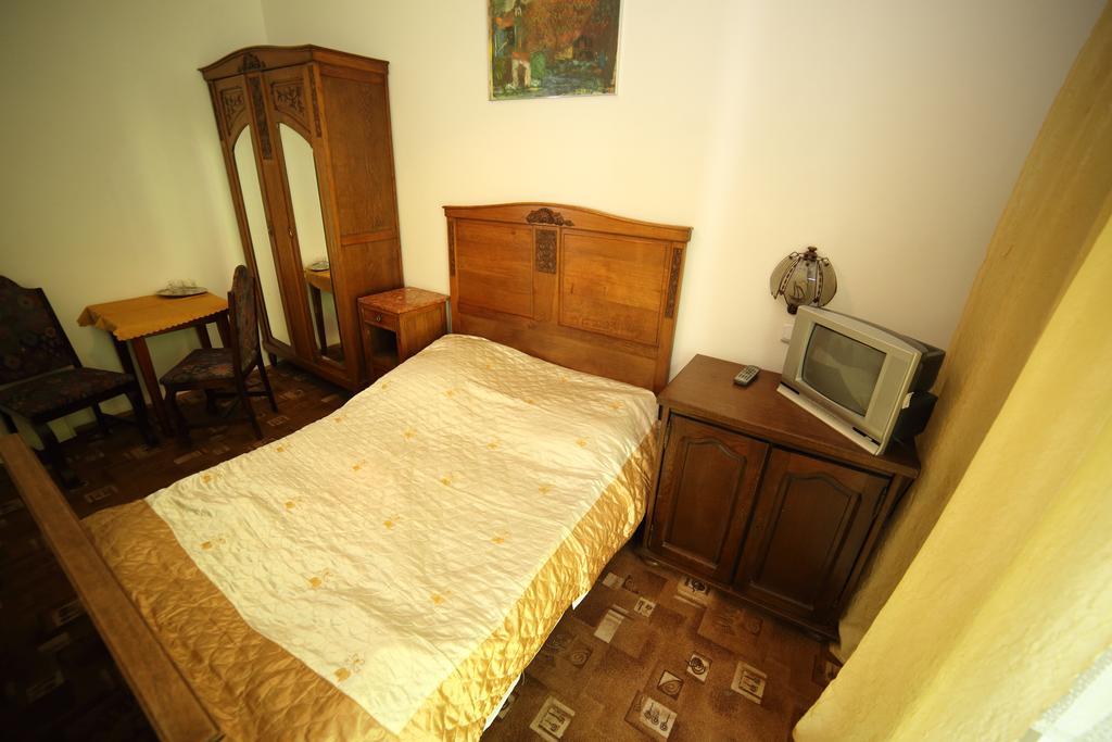 Domy Wczasowe Tryumfy Bed & Breakfast Krynica Zdroj Oda fotoğraf